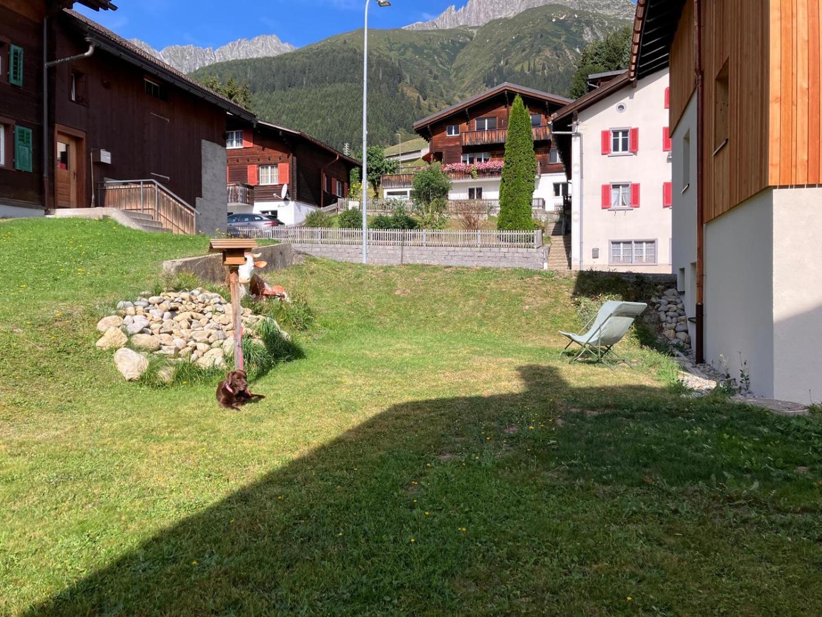 Yeti Lodge Sedrun Buitenkant foto