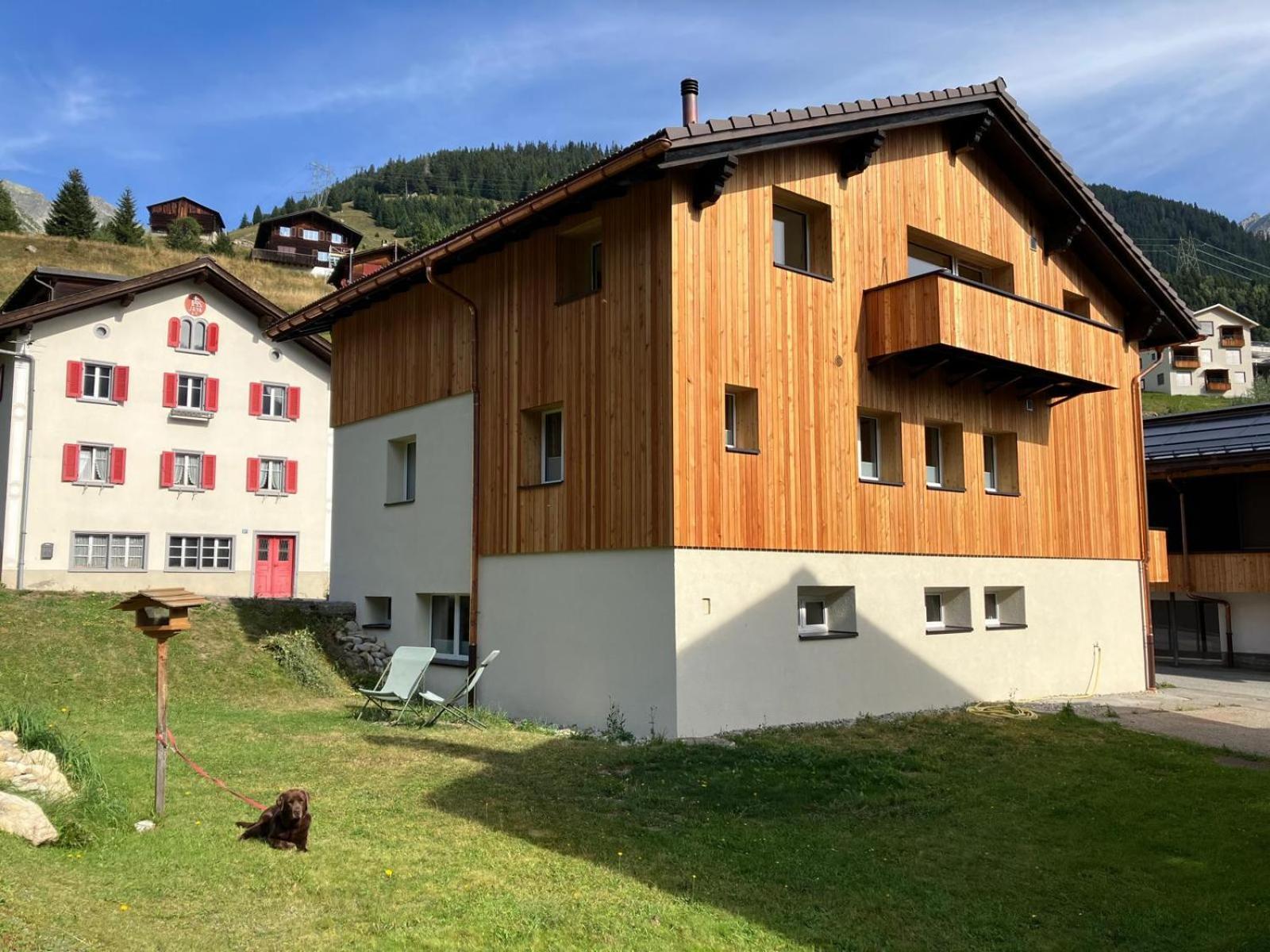 Yeti Lodge Sedrun Buitenkant foto